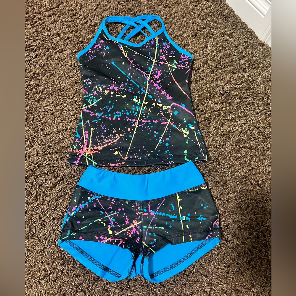 Black and Blue Athletic Matching Set with Paint-Splash Design